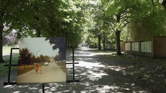 LE MONDE NORMAL - La Clairière Production